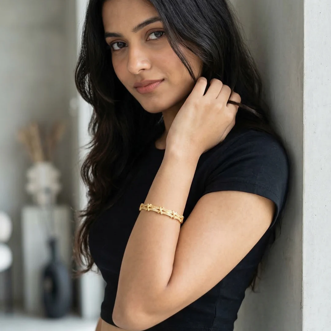 crisscross bangle bracelet - Image 4